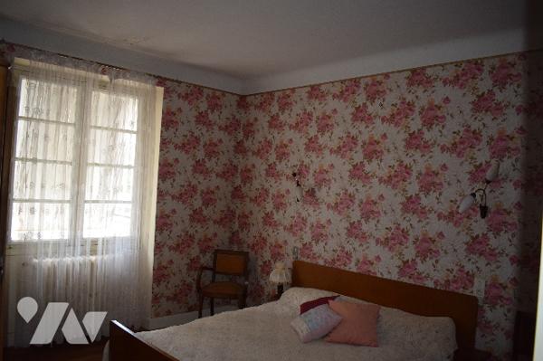 MAISON CENTRE BOURG DE COURCOME