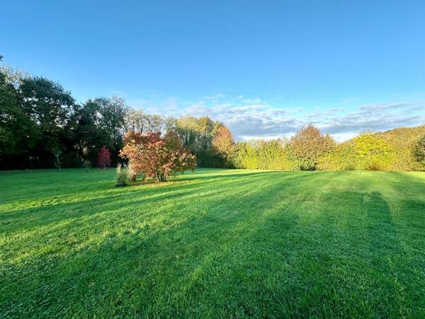 Maison BBC avec piscine intérieure, 220 m²