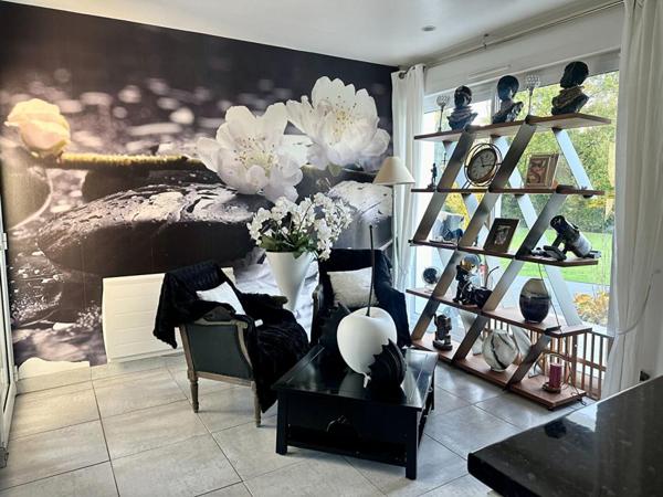 Maison BBC avec piscine intérieure, 220 m²