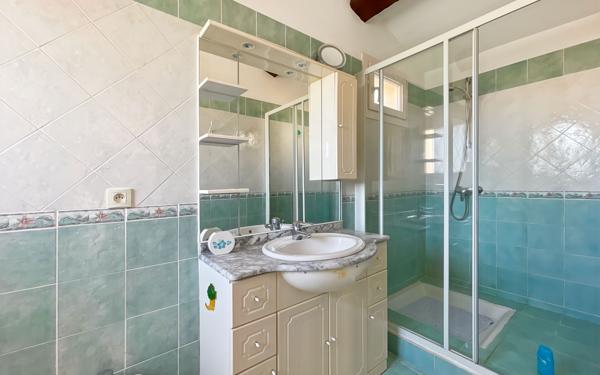 Maison à vendre    6 pièces • 175 m2 Fréjus