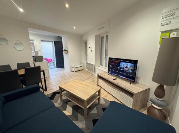 Maison + garage couvert à 300 m de la plage de rochebonne.