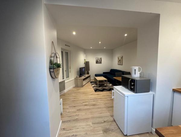 Maison + garage couvert à 300 m de la plage de rochebonne.