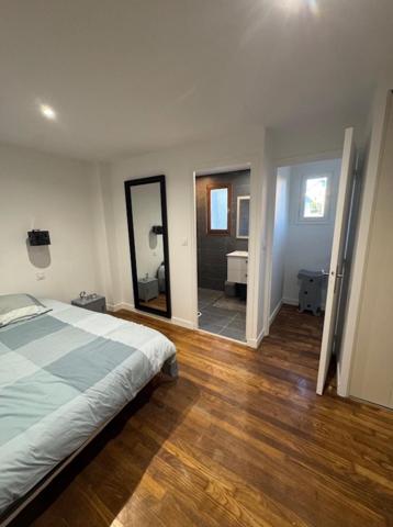 Maison + garage couvert à 300 m de la plage de rochebonne.