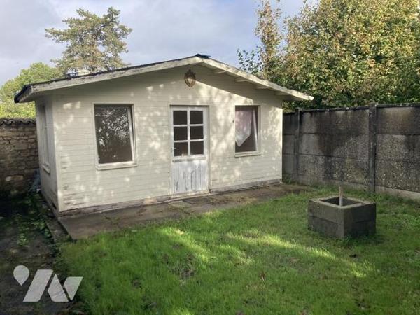 Maison ancienne centre bourg proche commerces et écoles