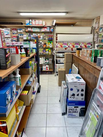 FOND DE COMMERCE LOCAL 77m²