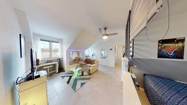 Appartement T1 Bis avec parking privatif, résidence sécurisée.