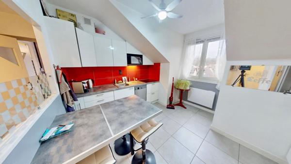 Appartement T1 Bis avec parking privatif, résidence sécurisée.