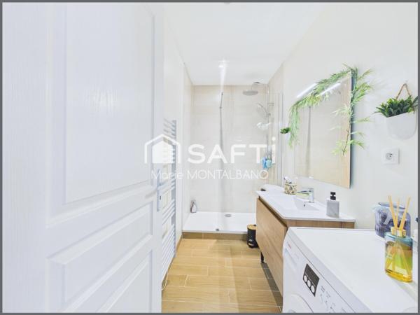 Maison de plain-pied en centre ville de Mios