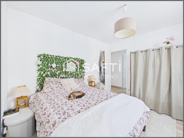 Maison de plain-pied en centre ville de Mios