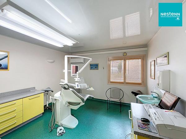 Local commercial Montrond Les Bains 160 m² - Hyper centre - Accès PMR !