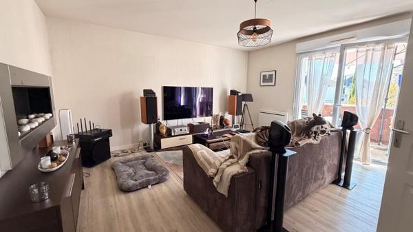 Appartement t2 + parking