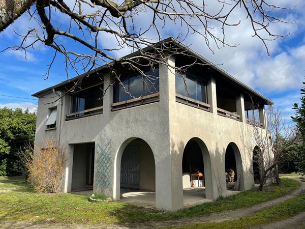 Grande maison familiale à Chomérac.