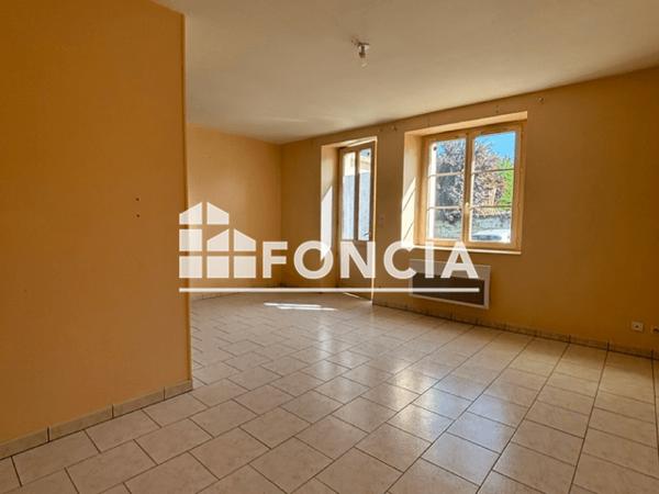 Location Appartement 3 pièces 50 m² - 9 RUE DES BICHOUSIERES Le Lude 72800