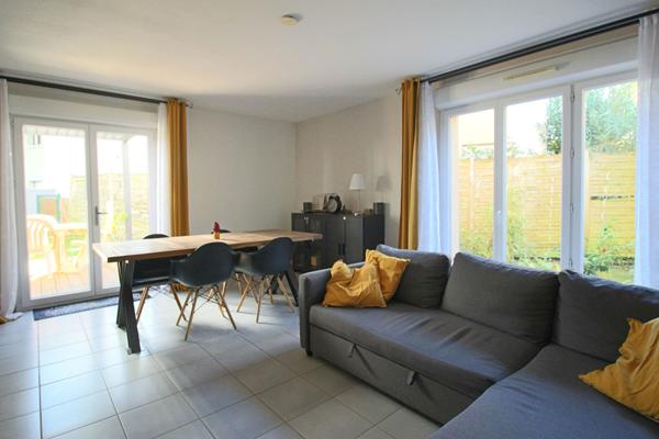 Maison 3 chambres avec jardin et parking