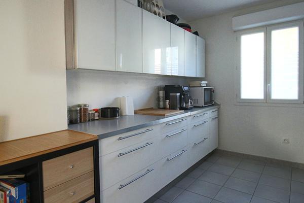 Maison 3 chambres avec jardin et parking