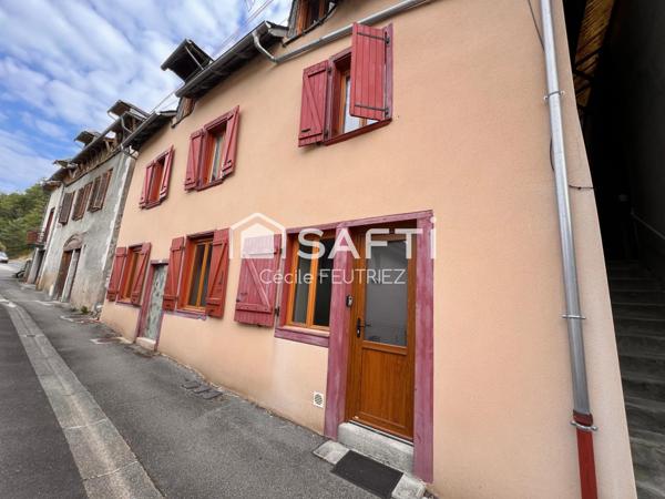 Immeuble avec 2 appartements meublés