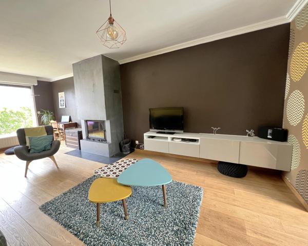 Maison à NEUVILLE-EN-FERRAIN, 59960 - 6 pièces 145m²