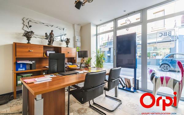 Immeuble à vendre    10 pièces •  La Fère