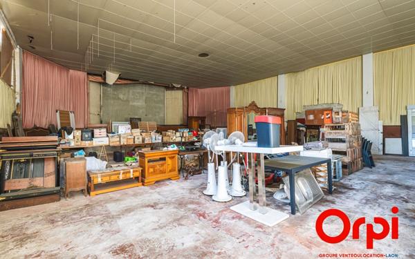 Immeuble à vendre    10 pièces •  La Fère