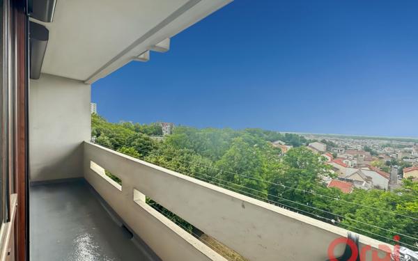 Appartement à vendre    3 pièces • 72,80 m2 Bagnolet