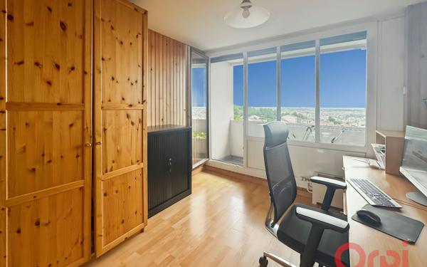 Appartement à vendre    3 pièces • 72,80 m2 Bagnolet