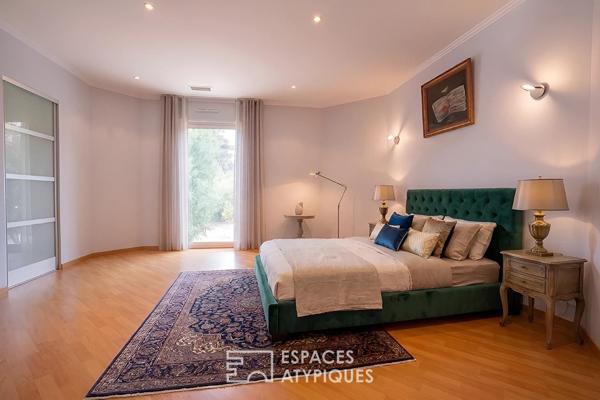 Maison de caractère avec piscine et jardin paysager à Saint-Cyprien