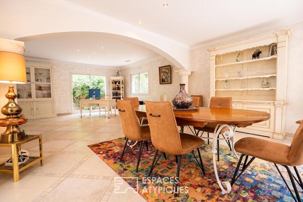 Maison de caractère avec piscine et jardin paysager à Saint-Cyprien