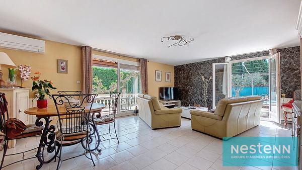 Maison Istres, T4, 3 chambres dont une au rez-de-chaussée, 100m², terrasse de 90m², piscine et jardin