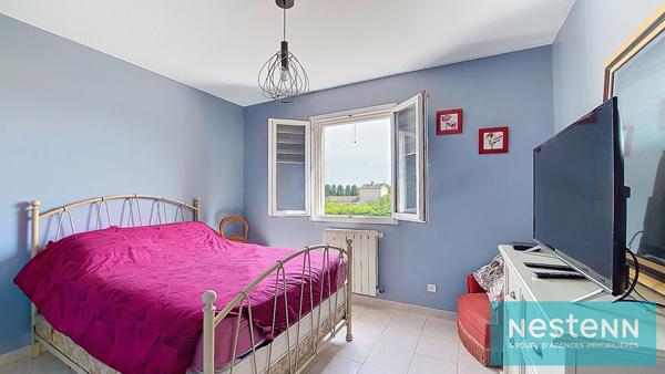 Maison Istres, T4, 3 chambres dont une au rez-de-chaussée, 100m², terrasse de 90m², piscine et jardin