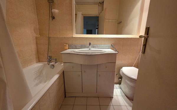 Appartement à louer    2 pièces • 42,59 m2 Paris 12