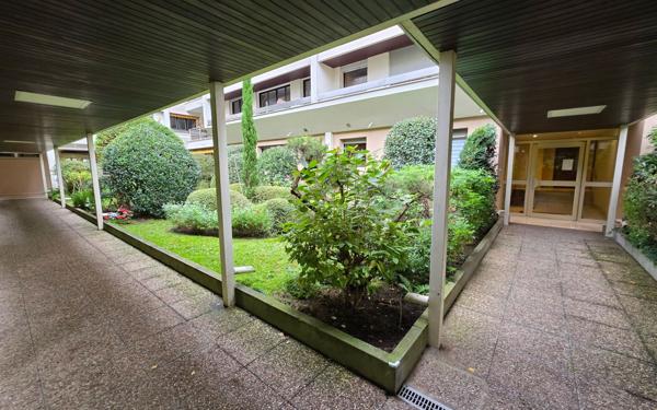 Appartement à louer    2 pièces • 42,59 m2 Paris 12