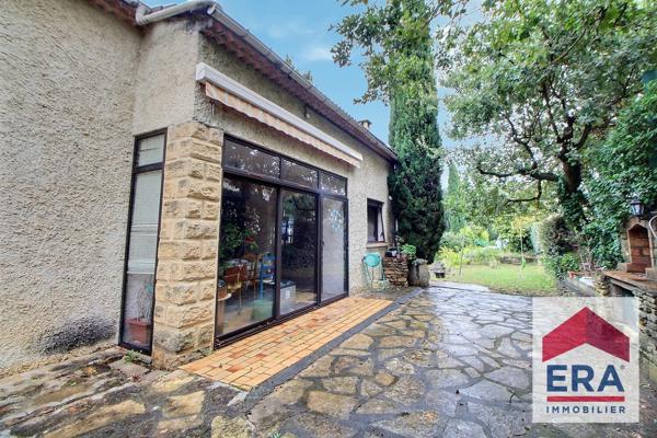 Maison familiale Bagnols Sur Ceze 6 pièce(s) 156m2