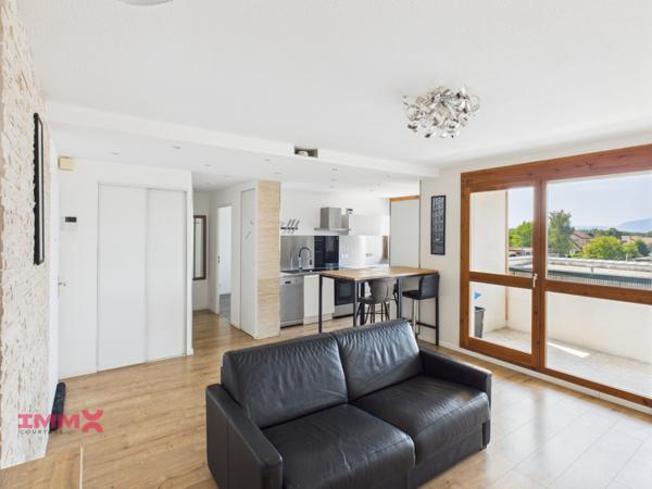 Superbe et Grand T2 proches des commodités à proximité de Genève.