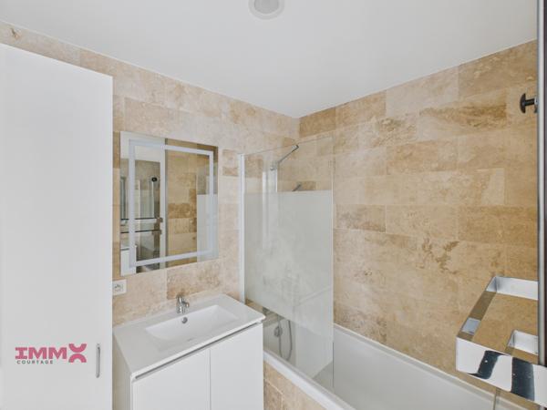 Superbe et Grand T2 proches des commodités à proximité de Genève.