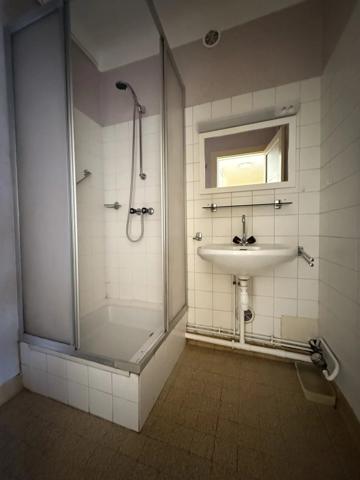 Location                                                      Appartement
                        
                     2 pièces                      53 m2                     à Saint-Dié-des-Vosges