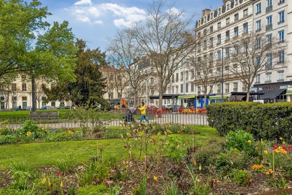 Lyon 2 – Quartier d'Ainay | Appartement 3 pièces de 58 m² au charme préservé