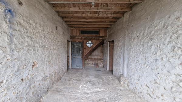 Maison de bourg spacieuse avec dépendances – Lusignan centre Lusignan (86600)