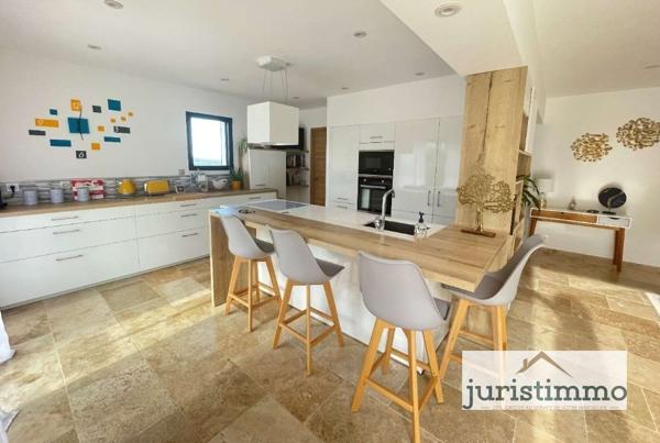 Rochegude (26790) Exclusivité Juristimmo: Magnifique Villa Contemporaine (2019) à Rochegude (Drôme), aux Portes du Vaucluse