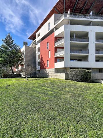 Port Marianne – La Lironde : T2 lumineux de 42 m² avec loggia et parking en sous-sol