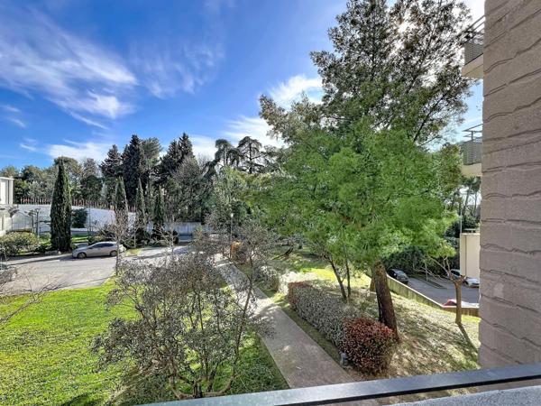 Port Marianne – La Lironde : T2 lumineux de 42 m² avec loggia et parking en sous-sol