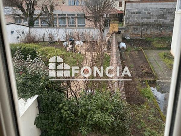 Location Appartement 3 pièces 65.6 m² - 5 RUE DOCTEUR LOUIS VITAUT Charlieu 42190