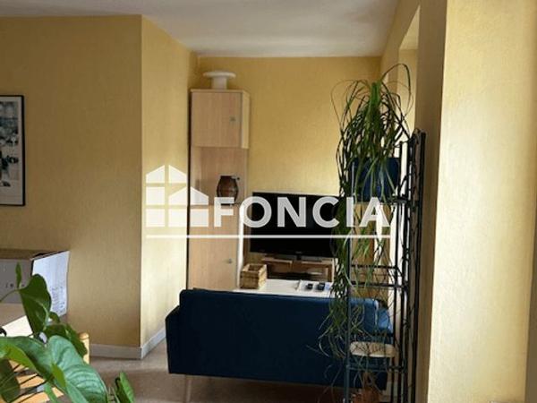 Location Appartement 3 pièces 65.6 m² - 5 RUE DOCTEUR LOUIS VITAUT Charlieu 42190