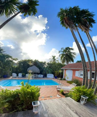 MAGNIFIQUE VILLA DE STANDING EN MARTINIQUE (972)