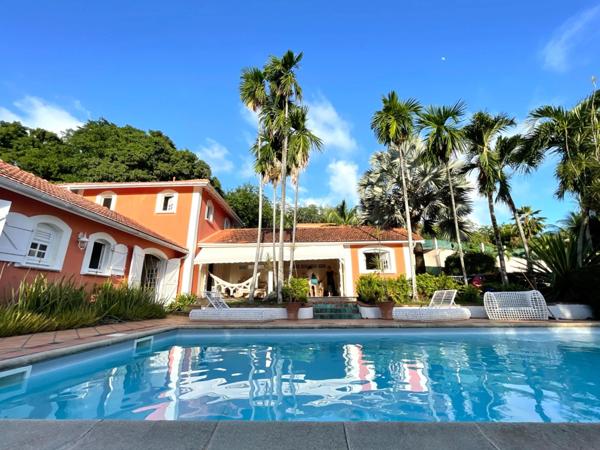 MAGNIFIQUE VILLA DE STANDING EN MARTINIQUE (972)