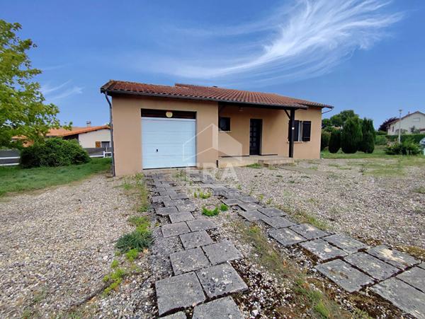 Maison plain pied au calme proche bourg