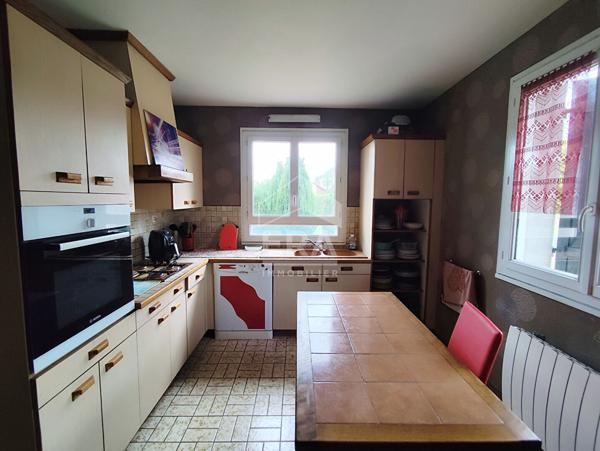 Maison plain pied au calme proche bourg