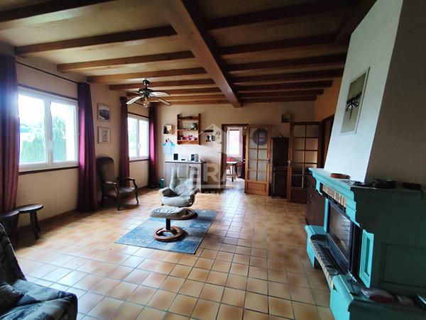 Maison plain pied au calme proche bourg
