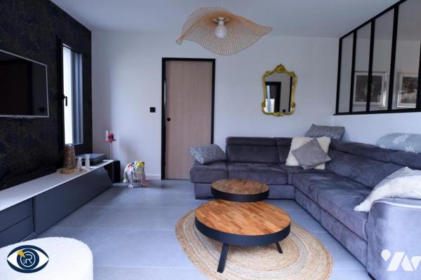 10 mn Gare LGV Pavillon contemporain avec garage, terrasse et terrain