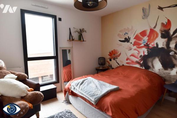 10 mn Gare LGV Pavillon contemporain avec garage, terrasse et terrain