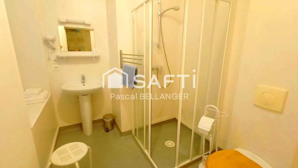 Idéal chambre d'hôtes, affaire exceptionnelle, restaurant typique en bord de Sioule